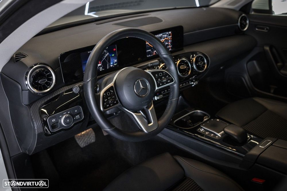 Mercedes-Benz CLA 250 e - 29