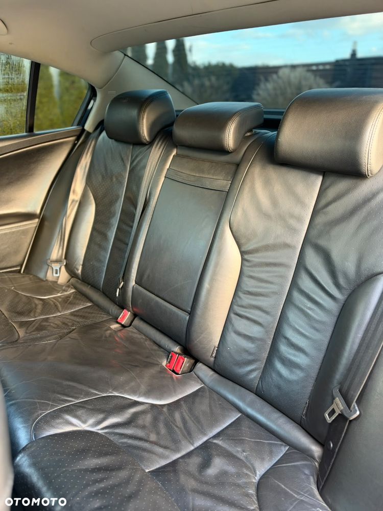 Volkswagen Passat - 30