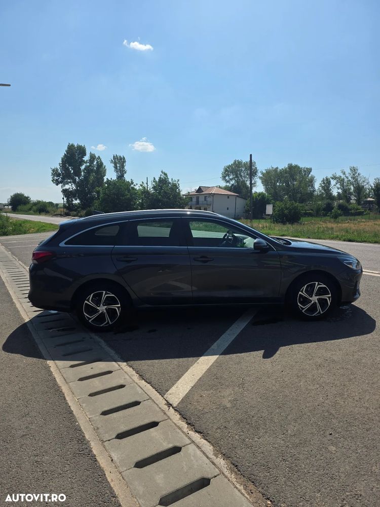 Hyundai i30 1.5 110CP M/T Highway - 1