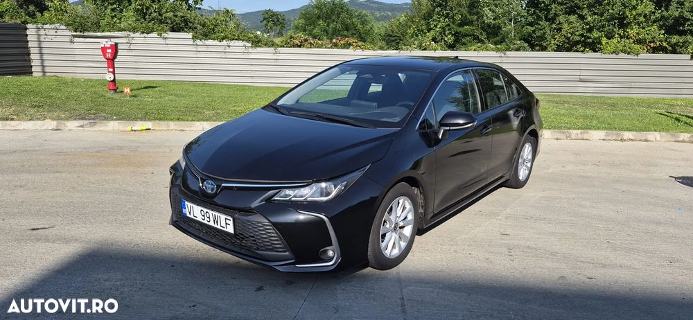 Toyota Corolla 1.8 HSD Business - 1