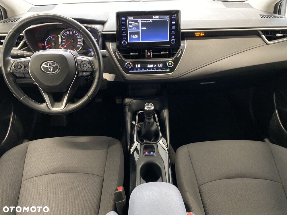 Toyota Corolla - 10