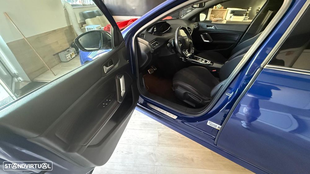 Peugeot 308 PureTech 130 EAT6 Stop & Start GT-Line Edition - 17