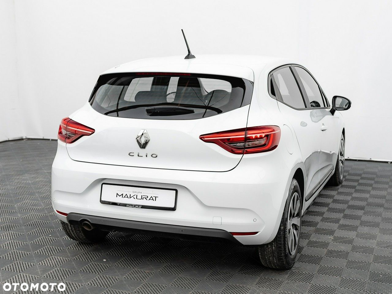 Renault Clio 1.0 TCe Equilibre - 6