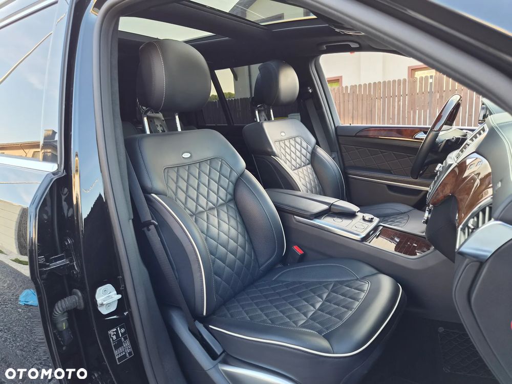 Mercedes-Benz GL - 12