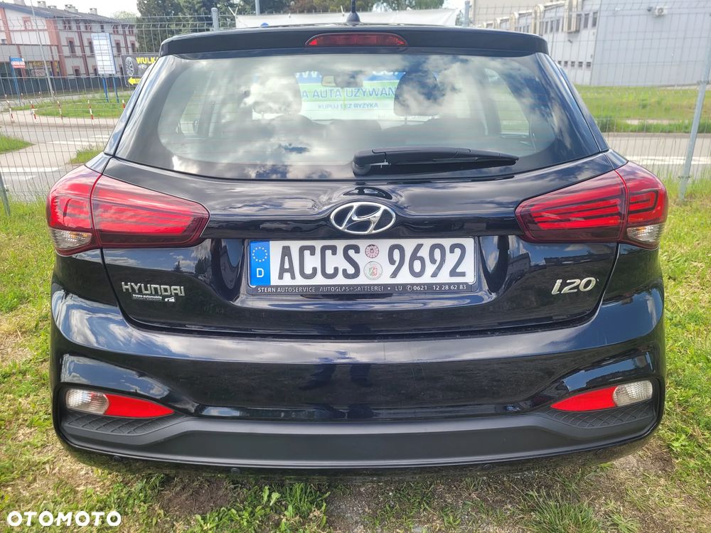 Hyundai i20 blue 1.2 Select - 11