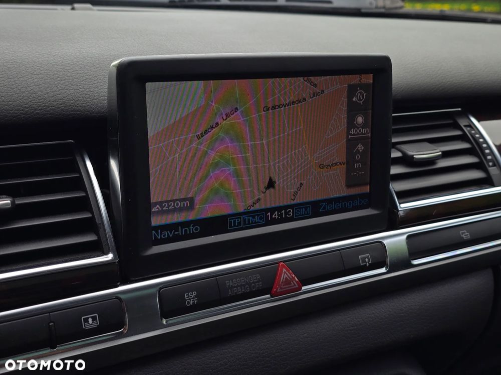 Audi A8 4.2 Quattro - 8