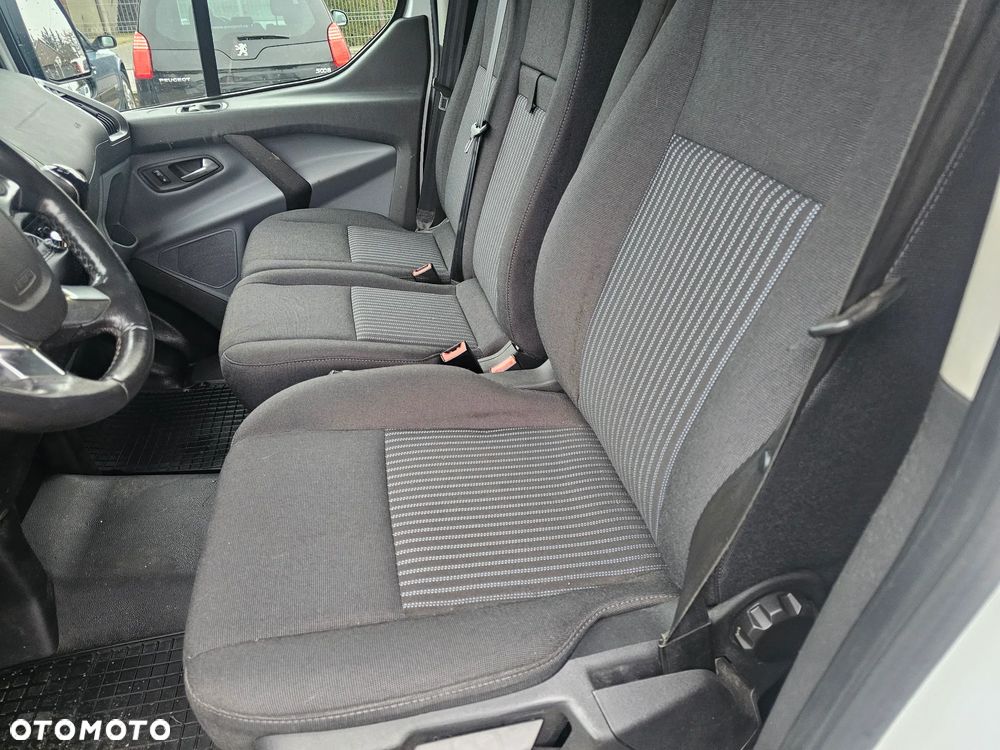 Ford Transit Custom - 8
