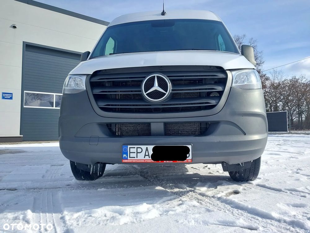Mercedes-Benz Sprinter - 5