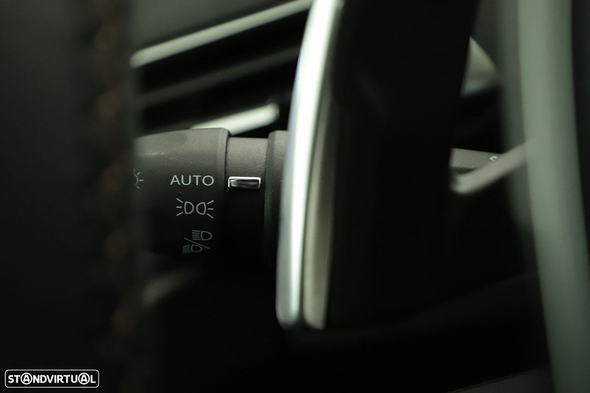 Peugeot 3008 1.2 PureTech GT EAT8 - 17