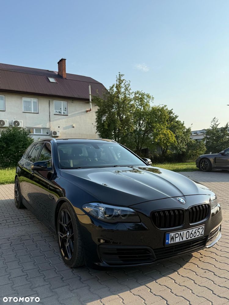 BMW Seria 5 520d xDrive - 6