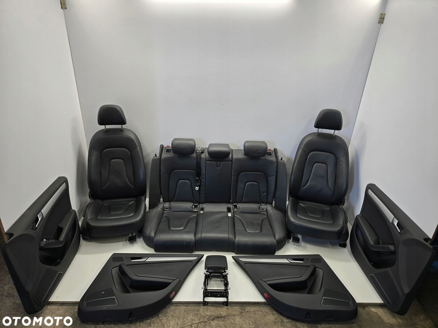 AUDI A4 B8 KOMBI 12R FOTELE KANAPA BOCZKI - 1