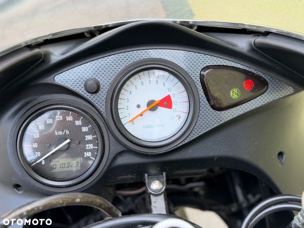 Suzuki SV - 36