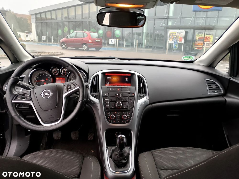 Opel Astra 1.4 T Enjoy S&S - 12