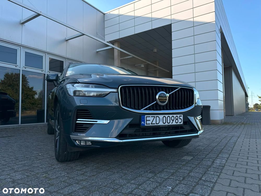Volvo XC 60 B5 B AWD Geartronic Momentum Pro - 2