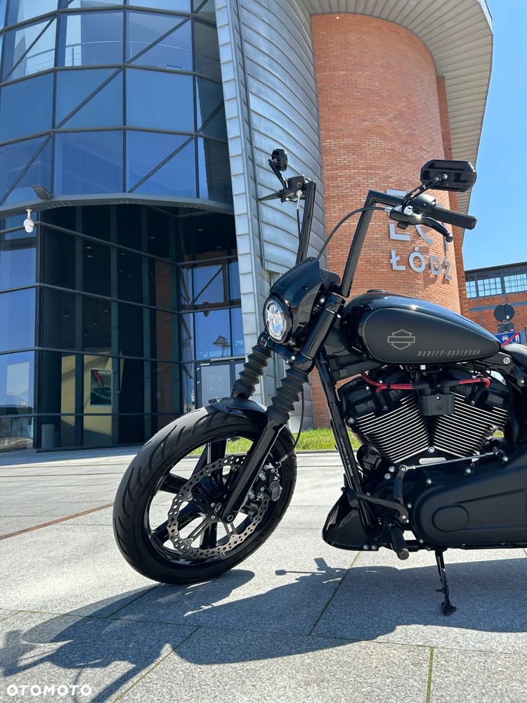 Harley-Davidson Softail Street Bob - 14
