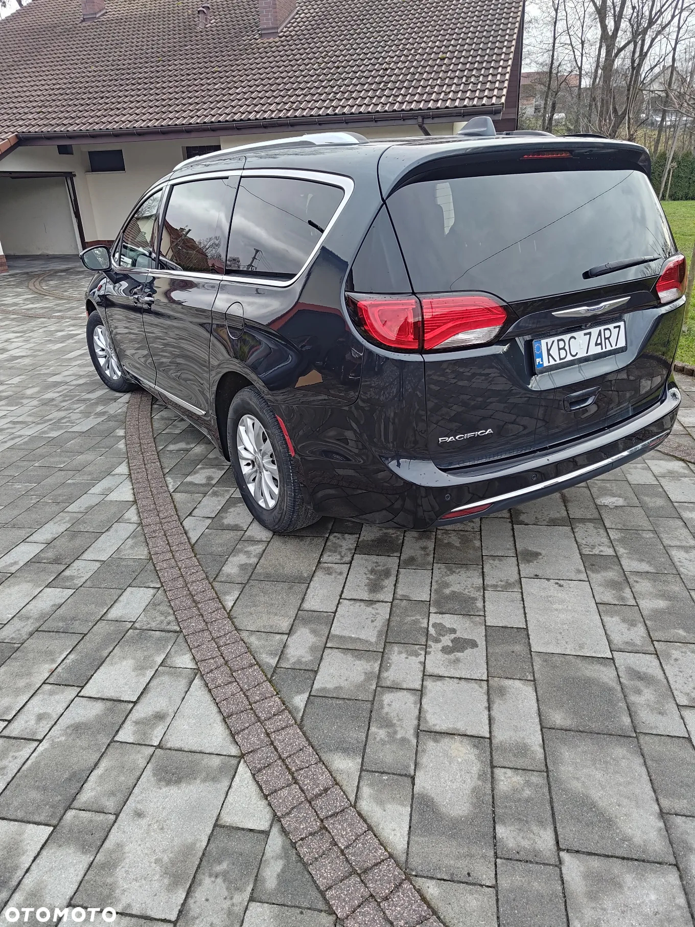 Chrysler Pacifica - 6