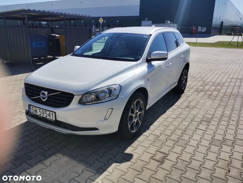 Volvo XC 60 D3 Drive-E Ocean Race - 4