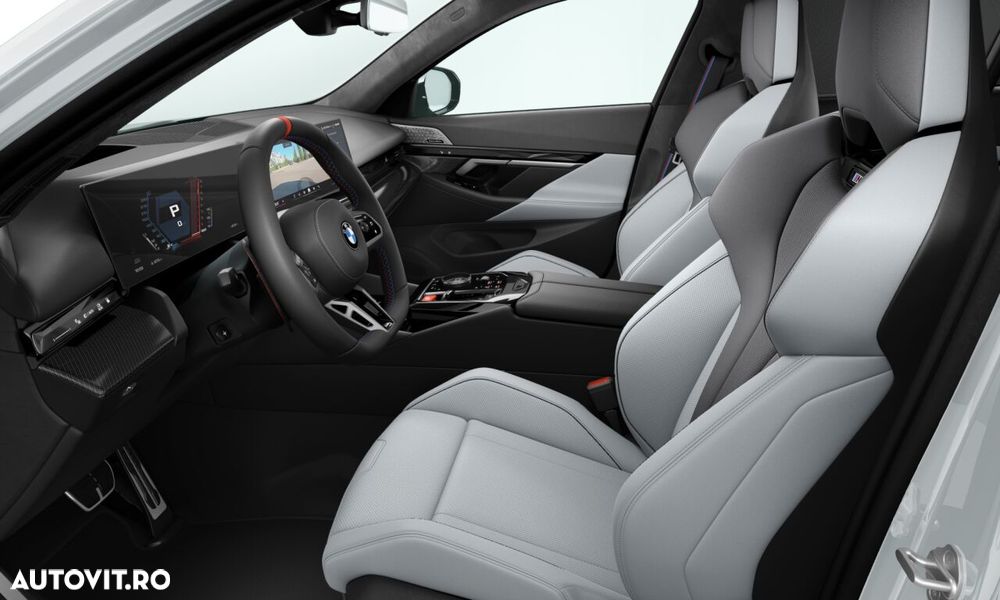 BMW M5 M550i xDrive AT - 4