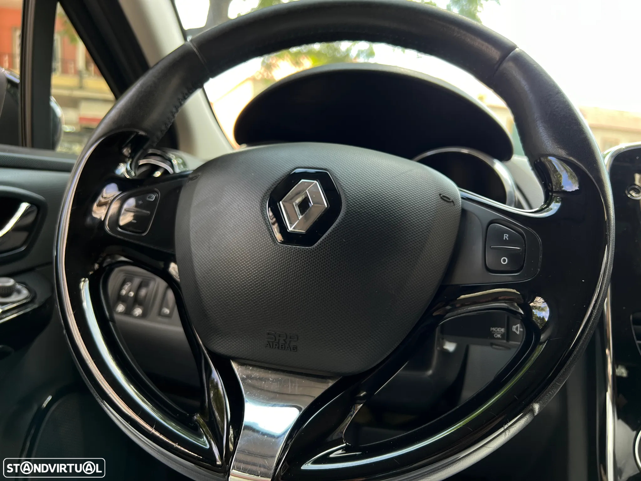 Renault Clio Energy dCi 90 Start & Stop Intens - 8