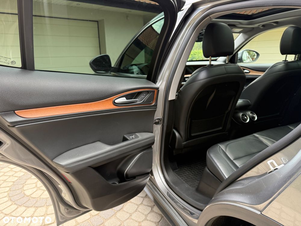 Alfa Romeo Stelvio 2.0 Turbo First Edition Q4 - 18
