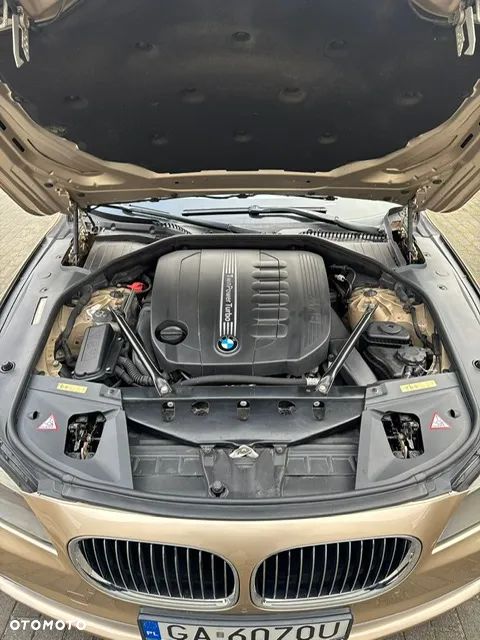 BMW Seria 7 740d xDrive - 6