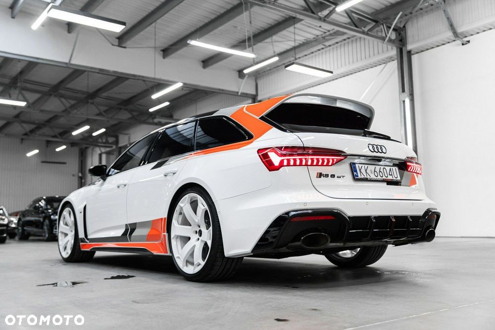 Audi RS6 Avant - 11
