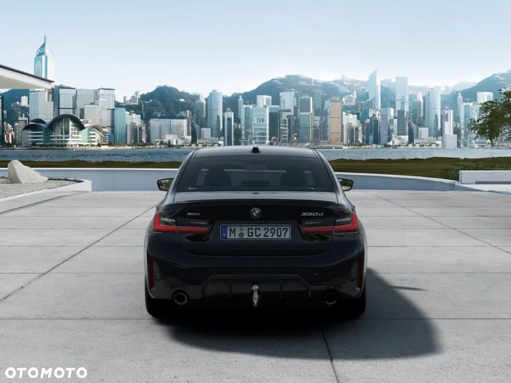 BMW Seria 3 330d xDrive mHEV M Sport - 2