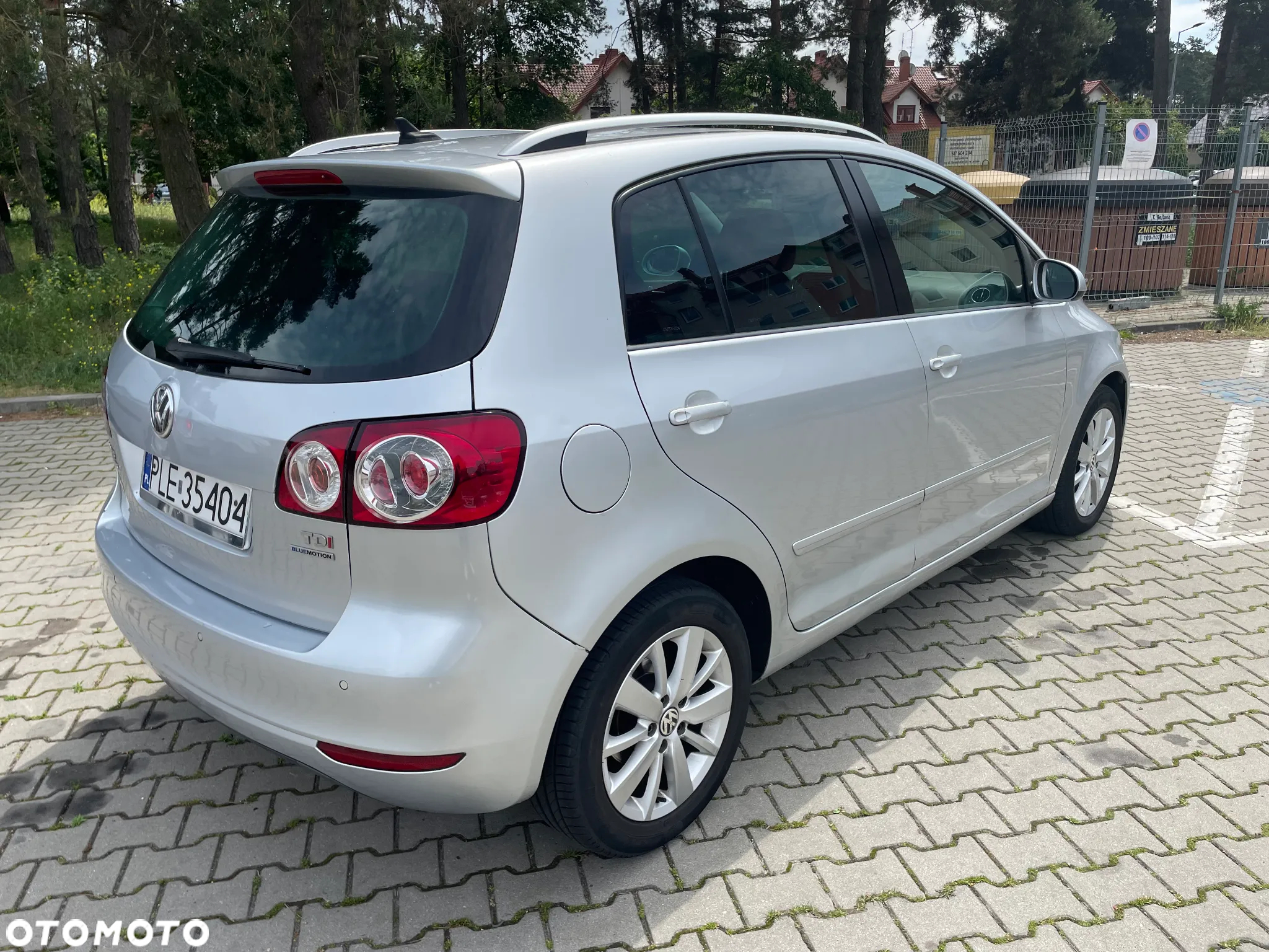 Volkswagen Golf Plus 1.6 TDI DPF Highline - 8