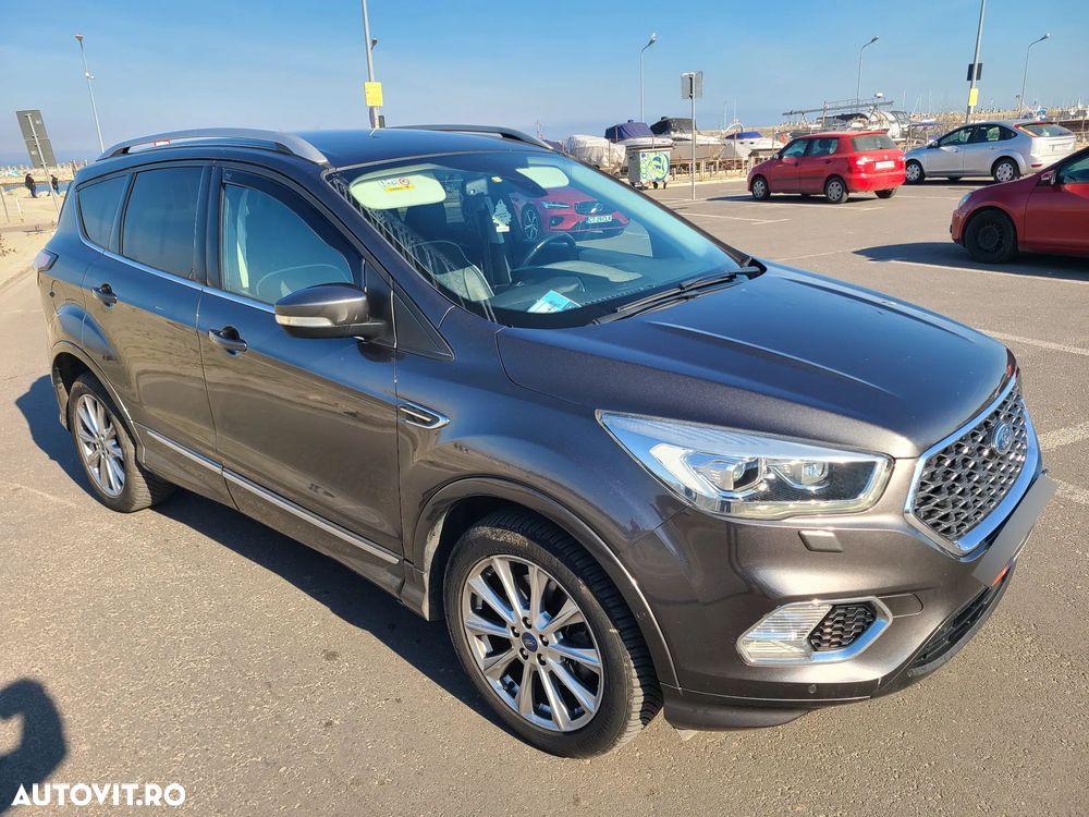 Ford Kuga 2.0 TDCi 4WD Powershift Vignale - 4