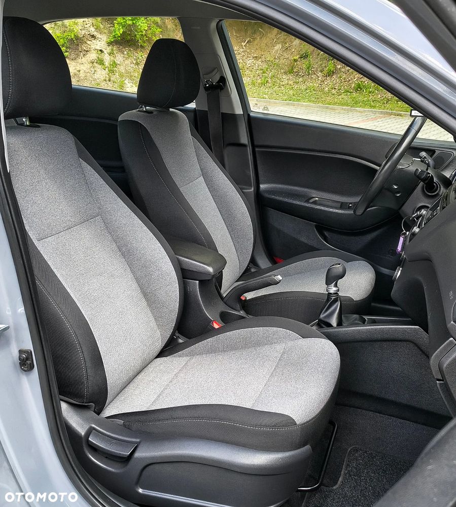 Hyundai i20 - 14