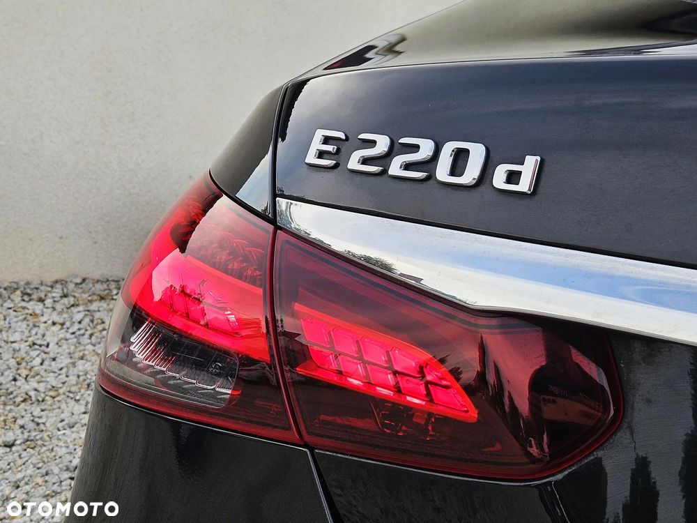 Mercedes-Benz Klasa E 220 d 4-Matic AMG - 17