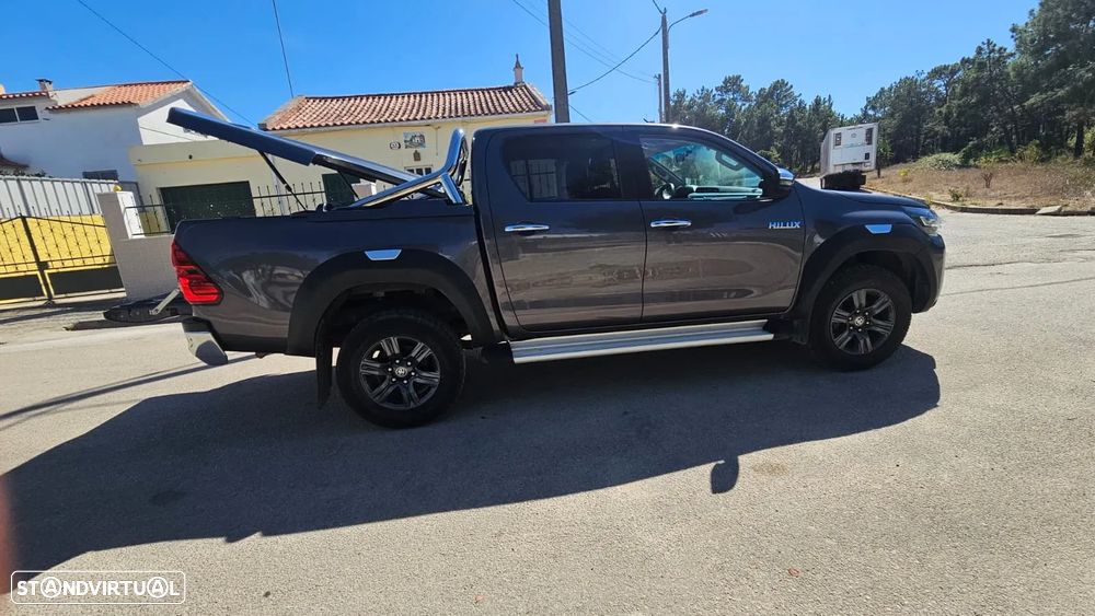 Toyota Hilux 2.4 D-4D 2WD CD Tracker - 3