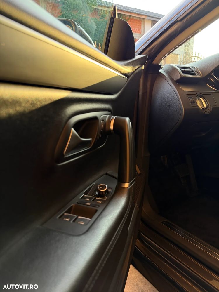 Volkswagen Passat CC 2.0 TDI BlueMotion Technology DSG - 21