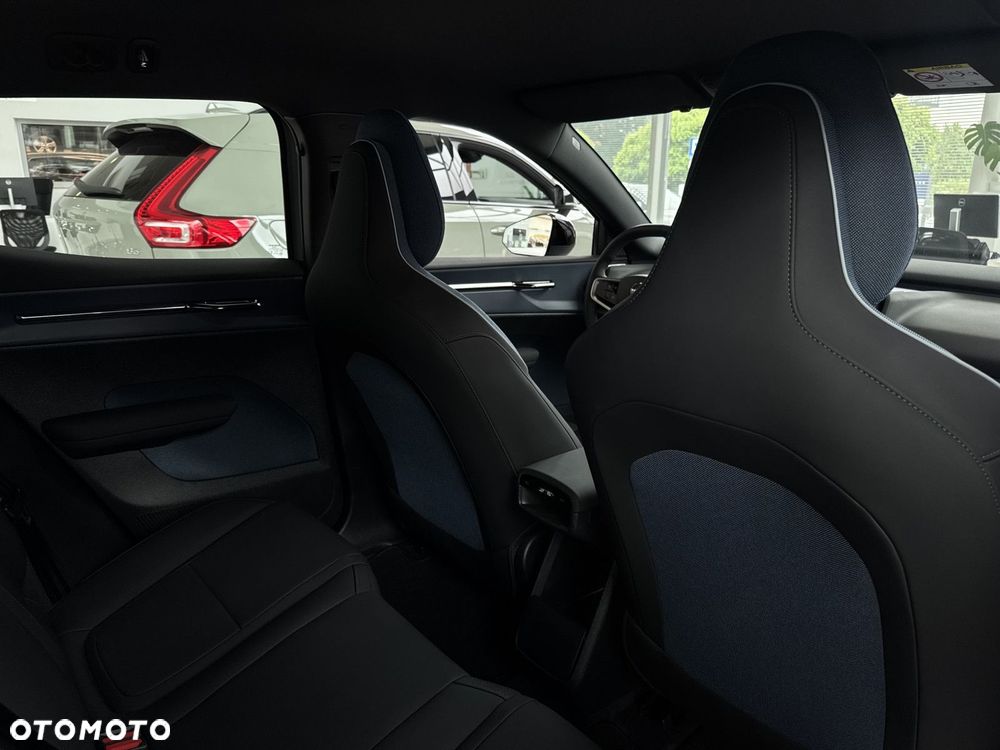 Volvo EX30 - 18