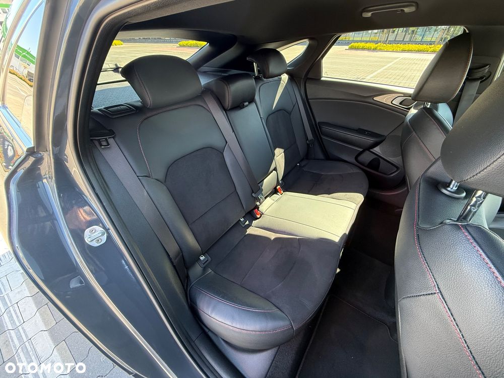 Kia ProCeed 1.6 T-GDI GT DCT - 19
