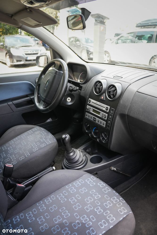 Ford Fusion 1.4 Ambiente - 2