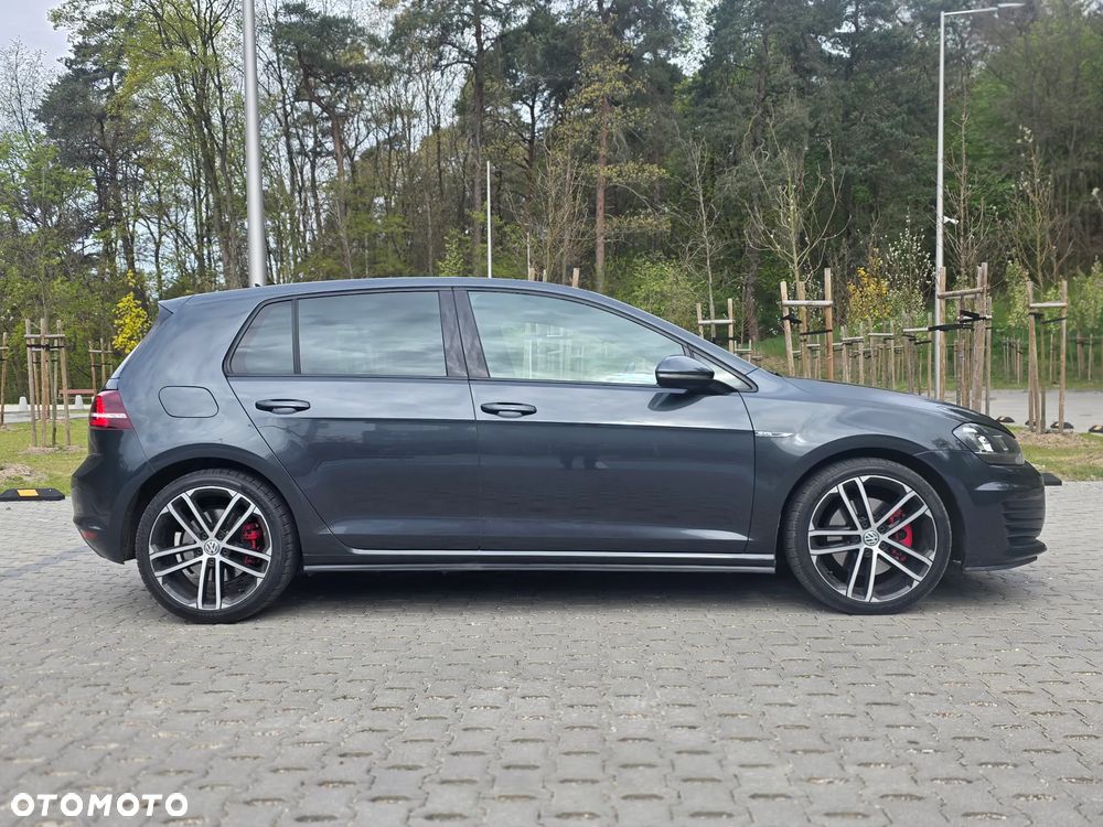 Volkswagen Golf 2.0 TDI BMT GTD - 26