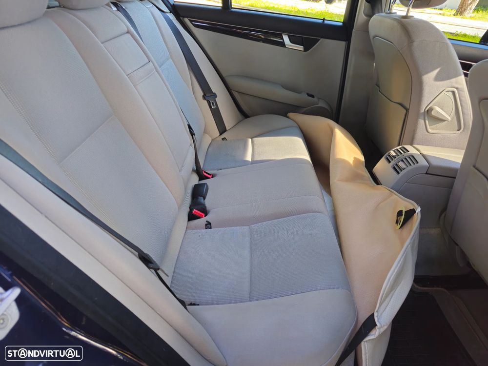 Mercedes-Benz C 200 CDi Classic BlueEfficiency - 21