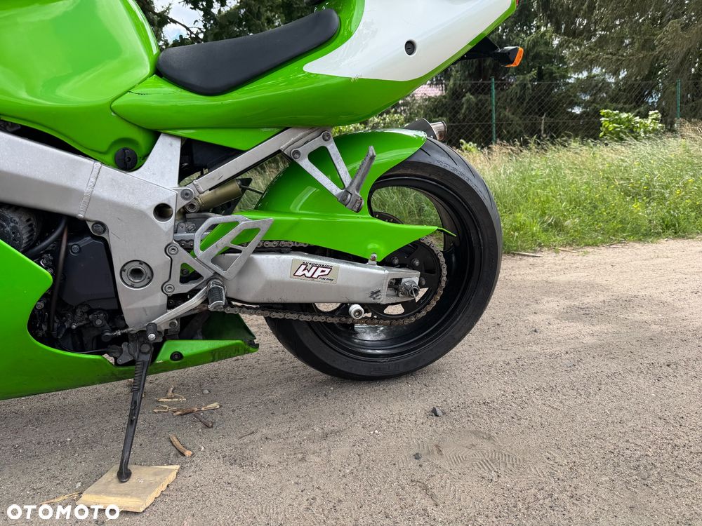 Kawasaki Ninja - 11
