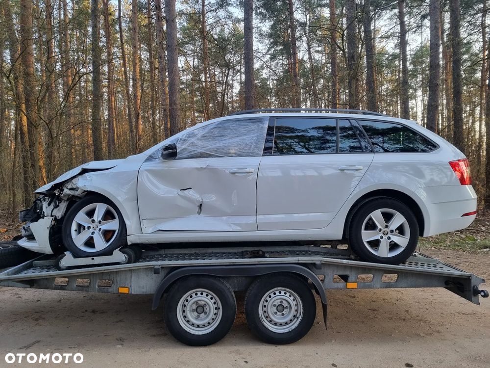 Skoda Octavia 1.6 TDI Premium Edition - 15