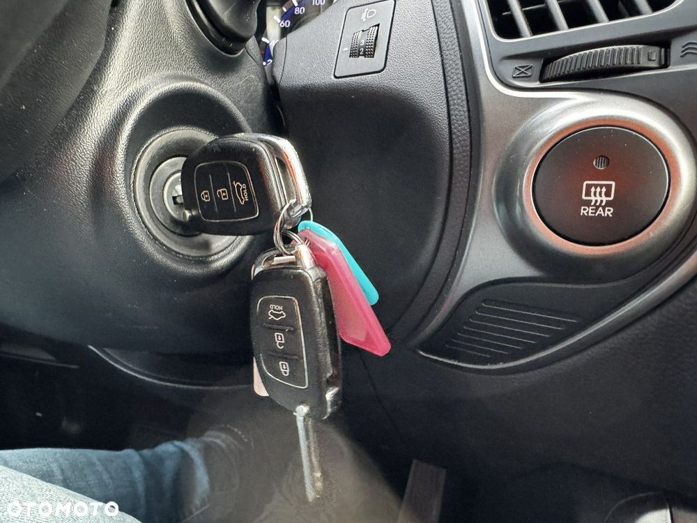 Hyundai ix35 1.6 2WD blue Trend - 26