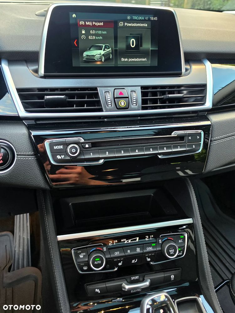 BMW Seria 2 220d - 15