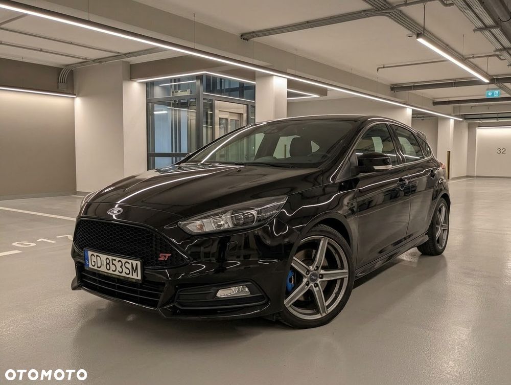 Ford Focus - 1