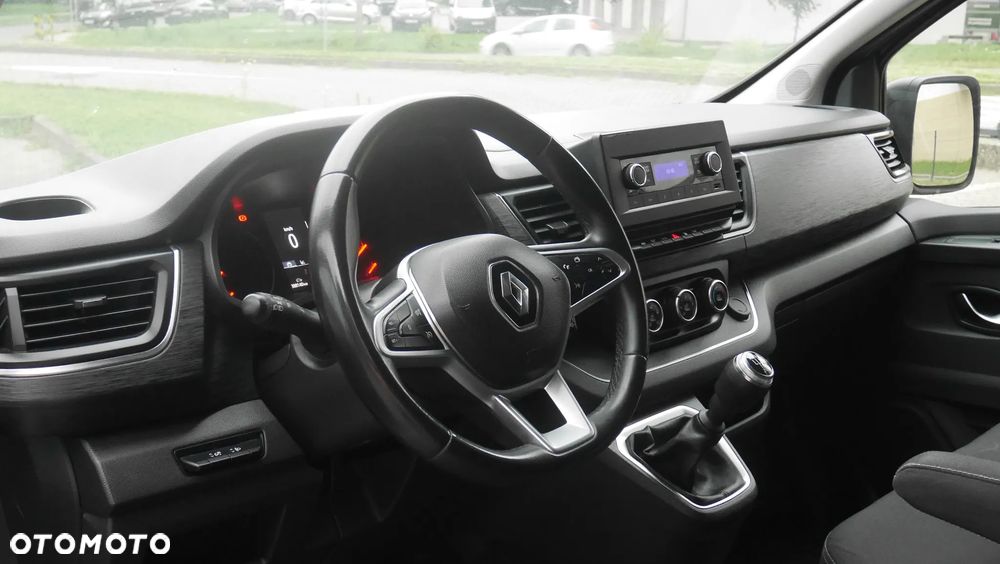 Renault TRAFIC - 8