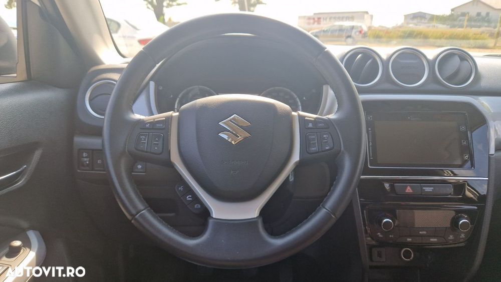Suzuki Vitara - 12
