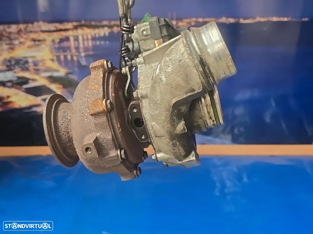 Turbo originais para BMW Série 7 f01 f02 730d N57 2008- - 8