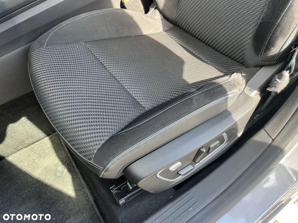 Renault Austral 1.3 TCe mHEV Iconic esprit Alpine - 36