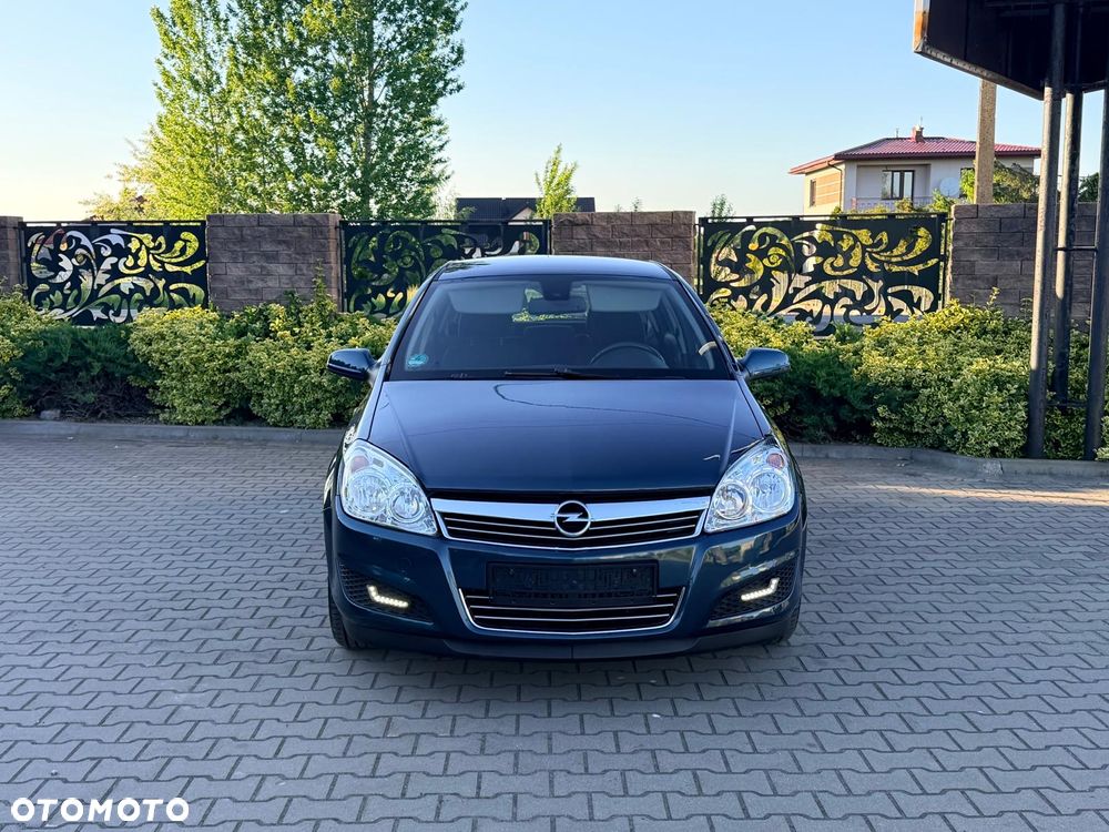 Opel Astra 1.6 Innovation - 4