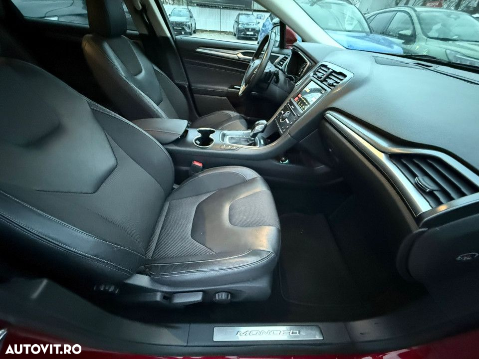 Ford Mondeo 2.0 TDCi Powershift Titanium - 17