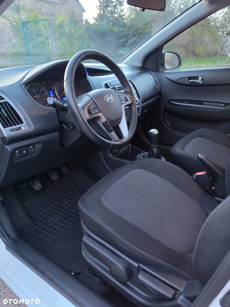 Hyundai i20 1.25 Style - 27